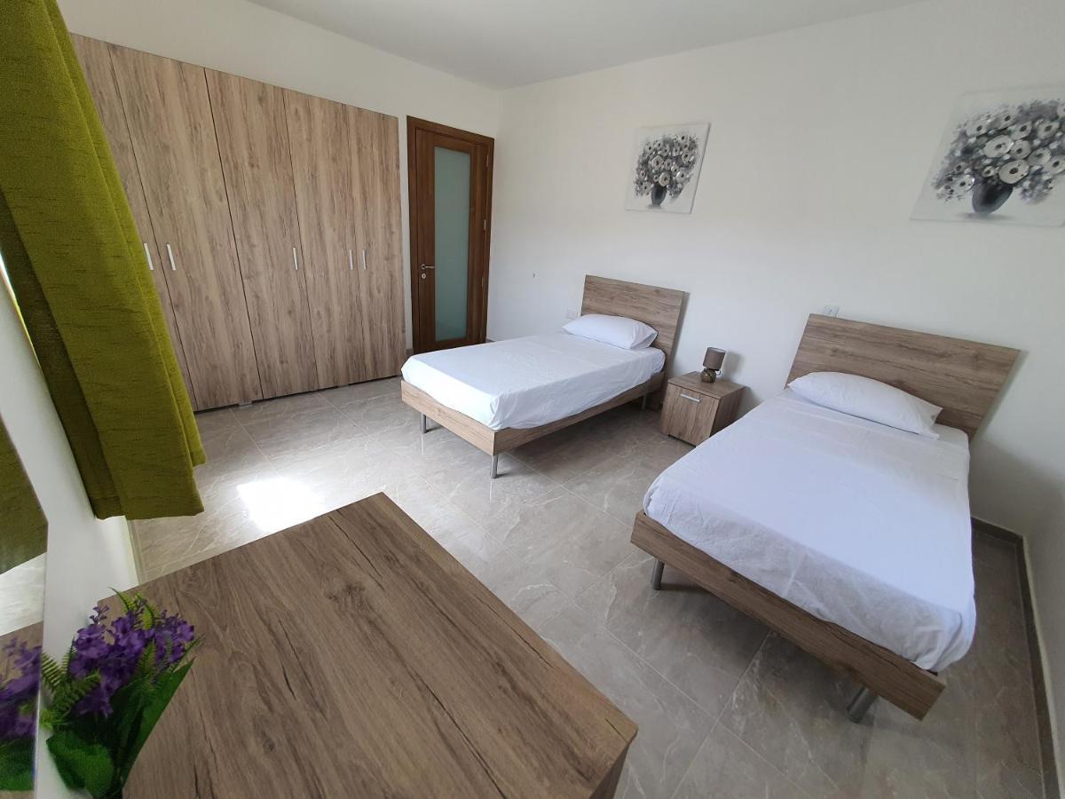 Pretty 2 Bedroom Apartment With Shared Pool Σεντ Πόλς Μπέι Εξωτερικό φωτογραφία
