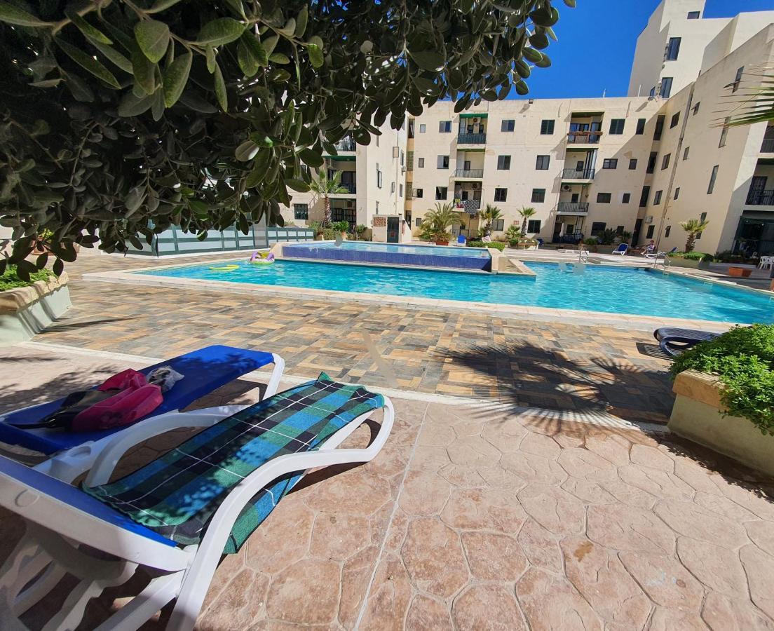 Pretty 2 Bedroom Apartment With Shared Pool Σεντ Πόλς Μπέι Εξωτερικό φωτογραφία